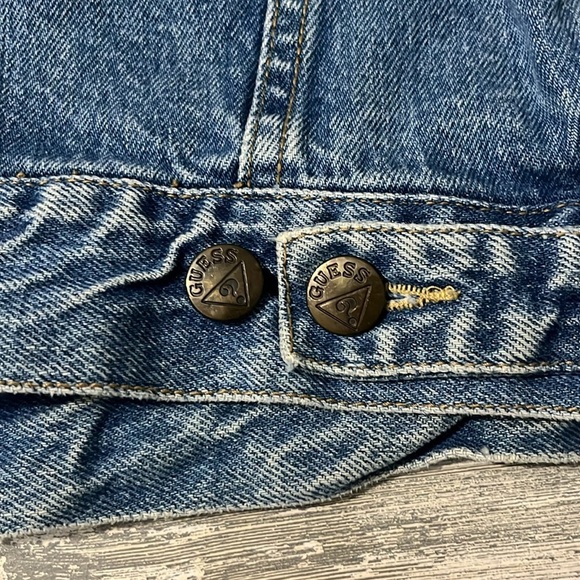 Guess Vintage Denim Jean Jacket Size Medium - Picture 7 of 12